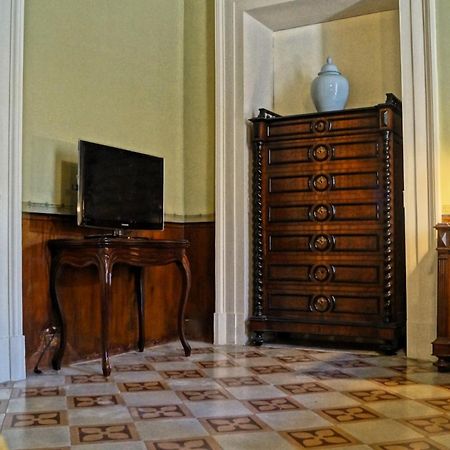 Historical Suites Vvm Лече Екстериор снимка
