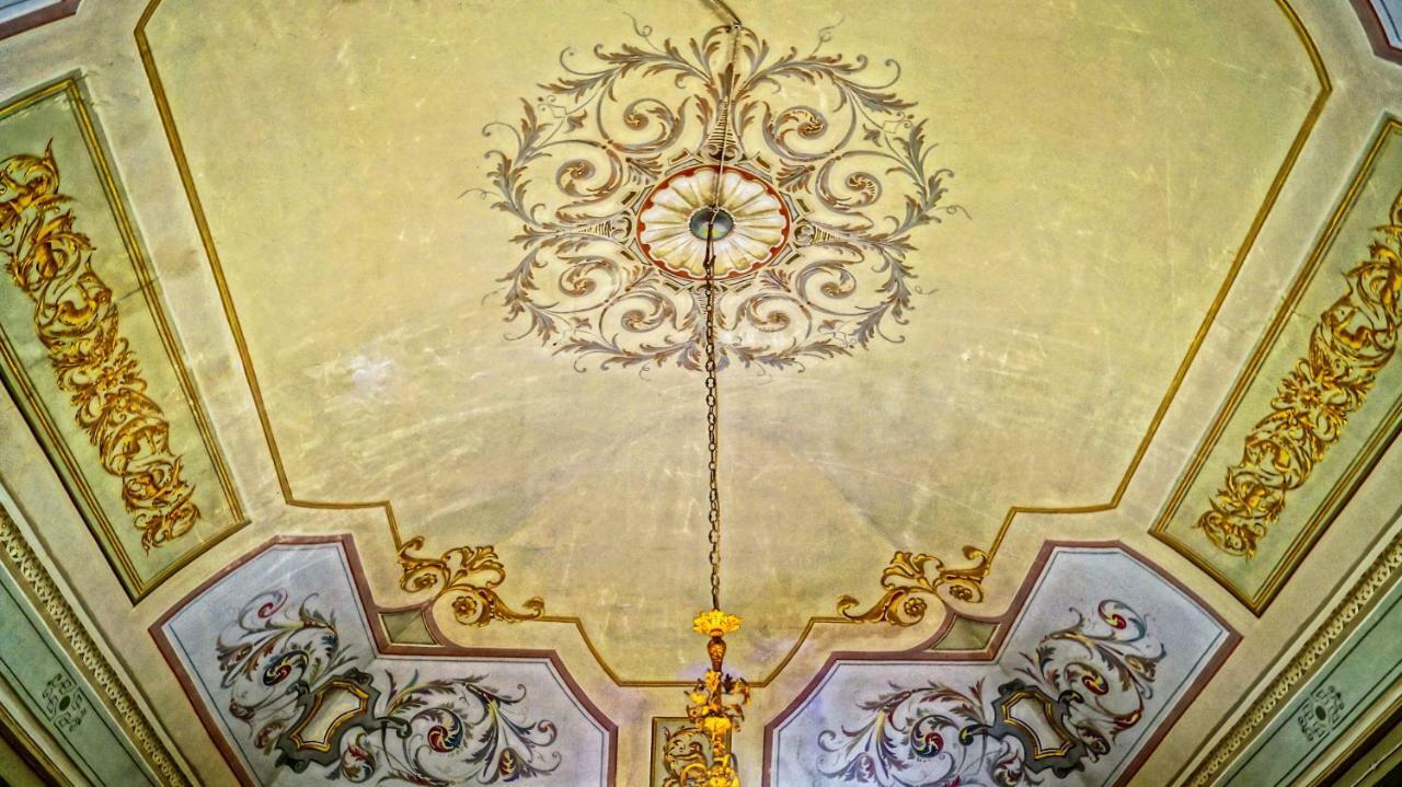 Historical Suites Vvm Лече Екстериор снимка