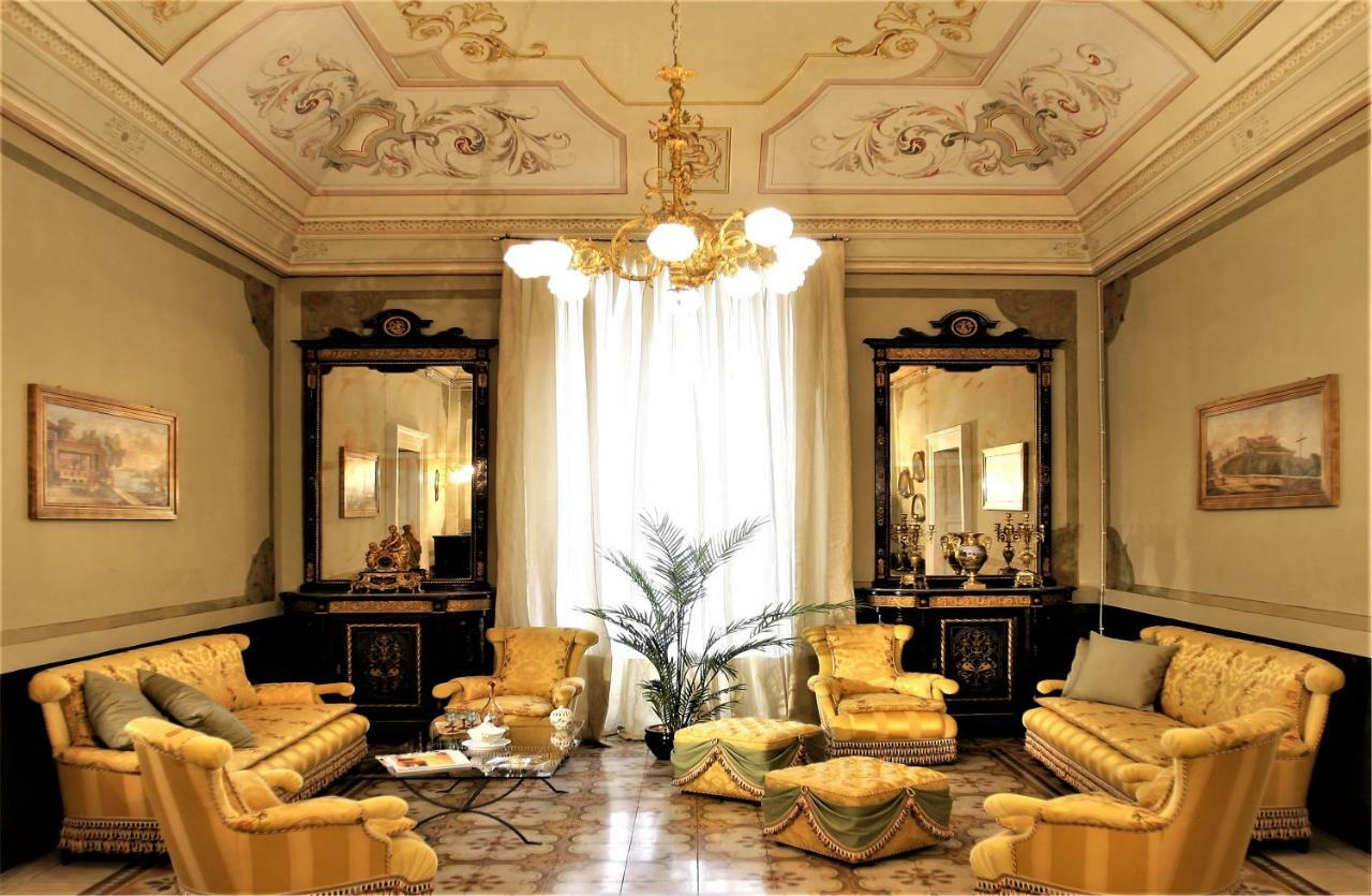 Historical Suites Vvm Лече Екстериор снимка